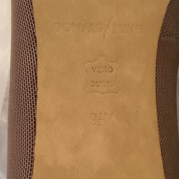 Donald J Pliner Flory kitten heel pumps - Picture 7 of 8